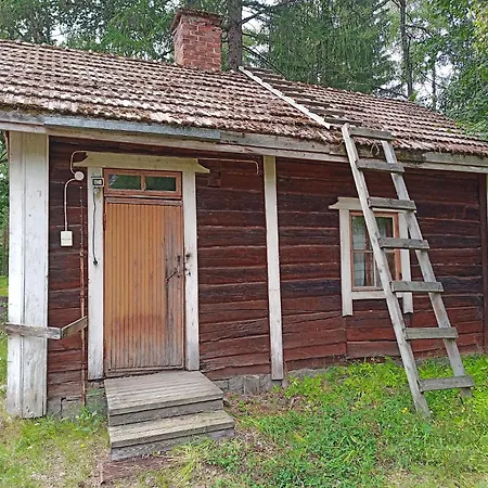 Utulan Kylaetupa Camping *
